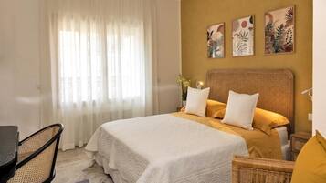 Chambre Double, vue ville