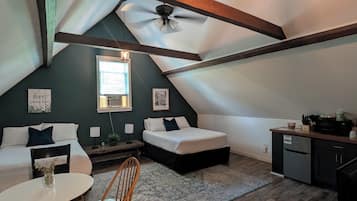 Iron/ironing board, travel crib, free WiFi, bed sheets