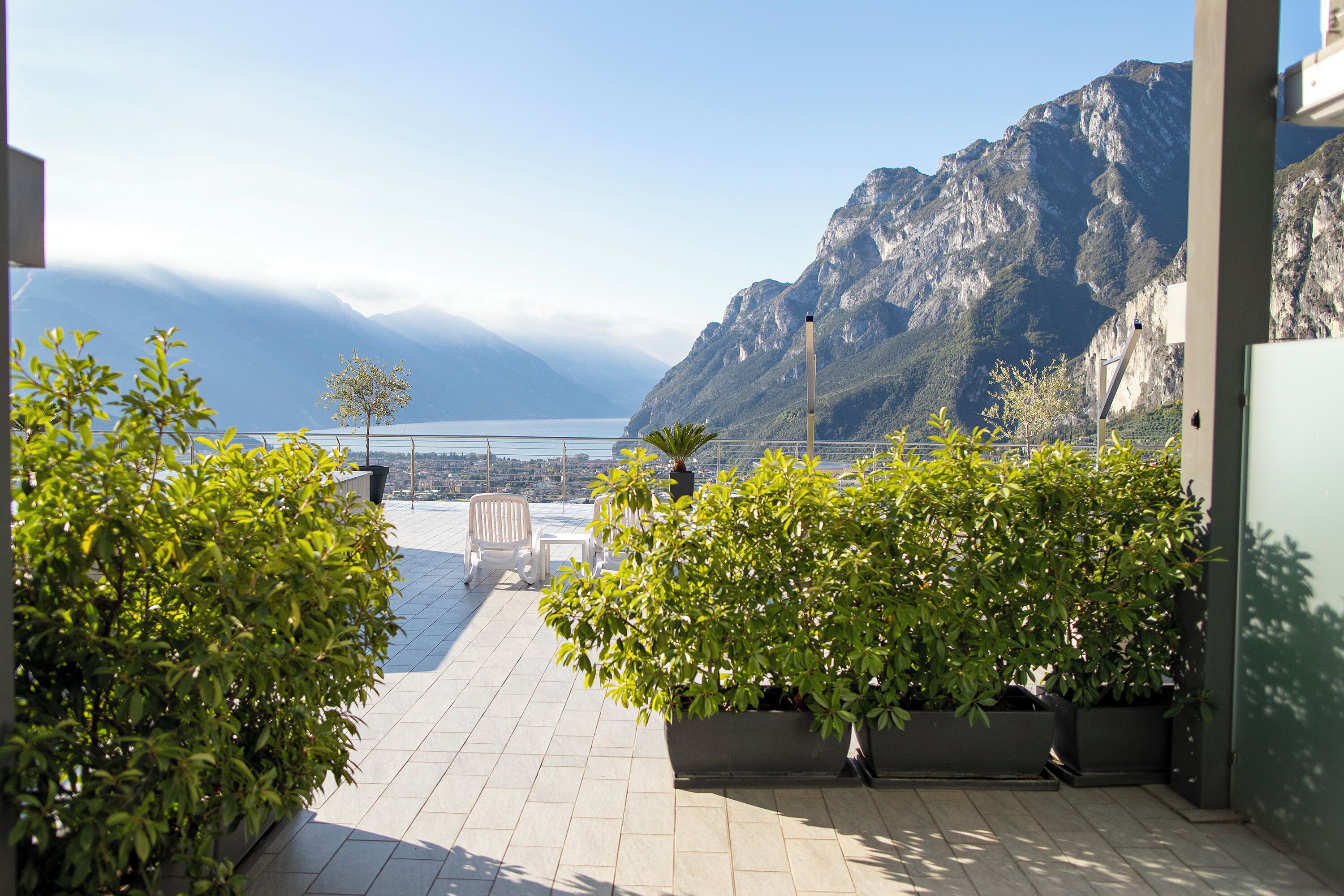 Doppelzimmer, 1 King-Bett, Seeblick | Terrasse/Patio