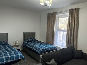 Interior - 2 bedroom house in central swansea (Swansea)