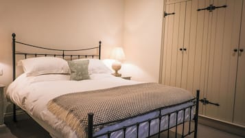 2 bedrooms, free WiFi, individually decorated, individually furnished