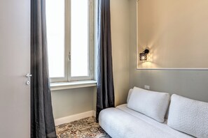 Interior - Venere's Villa (Roma)