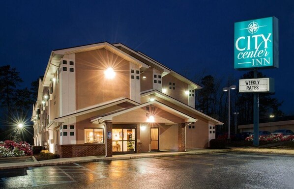 Exterior - City Center Inn by OYO I-64 Newport News (Newport News)