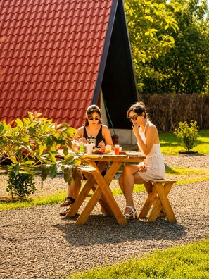 Outdoor dining - Pahana Village Sigiriya (Sigiriya)