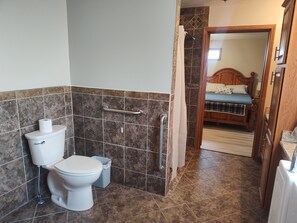 Bathroom - Country Cozy~ Fully Handicapped Accessible! 3-bedroom home. (Holbrook)