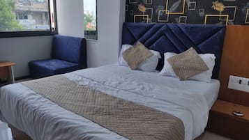 Doppia Deluxe | Una scrivania, Wi-Fi gratuito