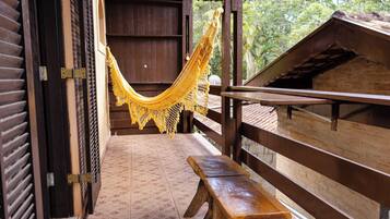 Chalet Klasik, beranda, pemandangan halaman | Teras/patio