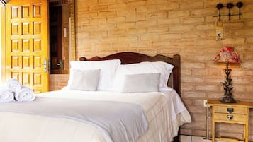 Superior Chalet, Lanai, Mountain View