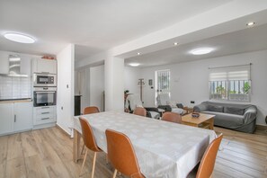 Interior - Magnificent villa with pool and barbecue, stunning views near Campello & San Juan beach (Alicante (Alacant))