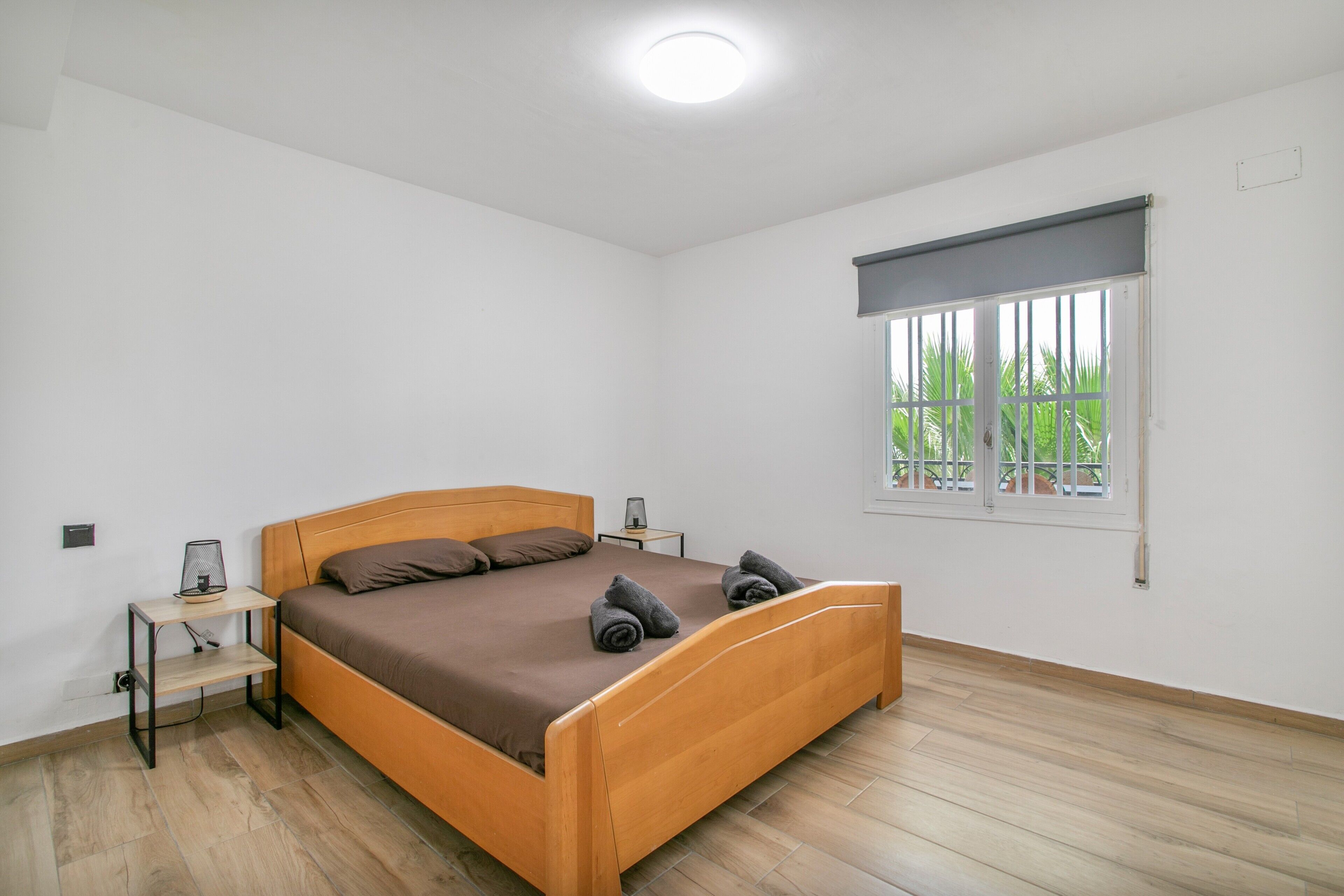 4 slaapkamers, een strijkplank/strijkijzer, wifi, beddengoed