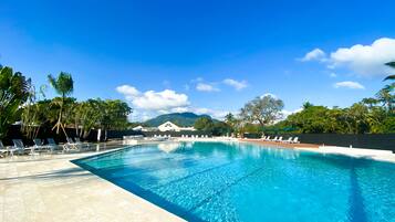 Piscina externa