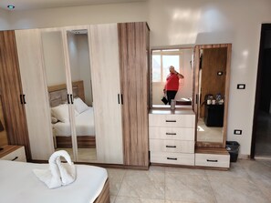 Comfort Single Room, Pool View | Laptop workspace, blackout drapes, free WiFi - Egypptian pharaonic cave2 &spa (Nazlit el sman)
