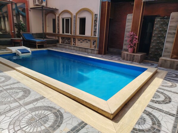 10 outdoor pools - Egypptian pharaonic cave2 &spa (Nazlit el sman)