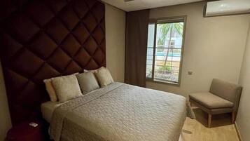 3 bedrooms, iron/ironing board, free WiFi, bed sheets
