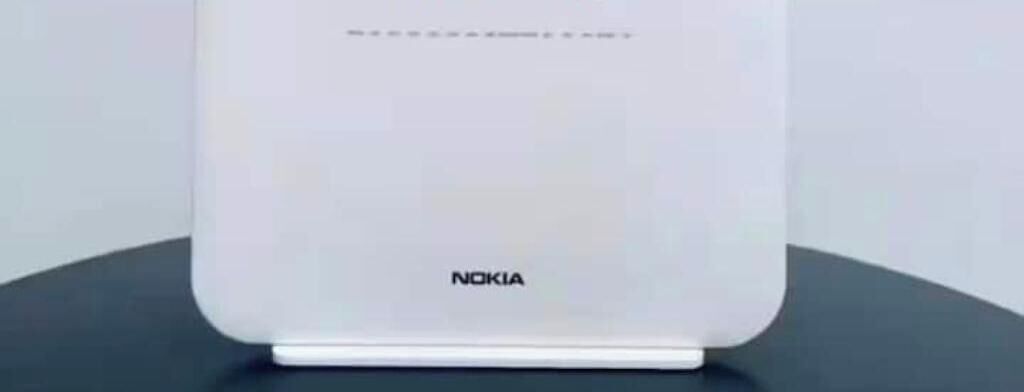 Un appareil électronique blanc portant la marque « NOKIA ».