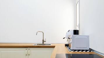 Deluxe Room, Park View | Private kitchen