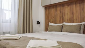 8 chambres, accès Internet
