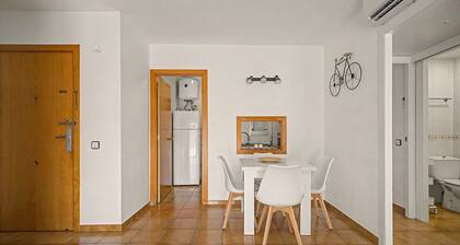 CT3 Apartment: Family-Friendly Stay in the Heart of Salou