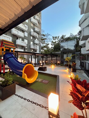 Amber Sky Apartment