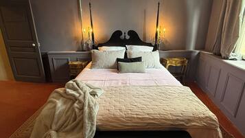 9 chambres, fer et planche à repasser, Wi-Fi, draps fournis