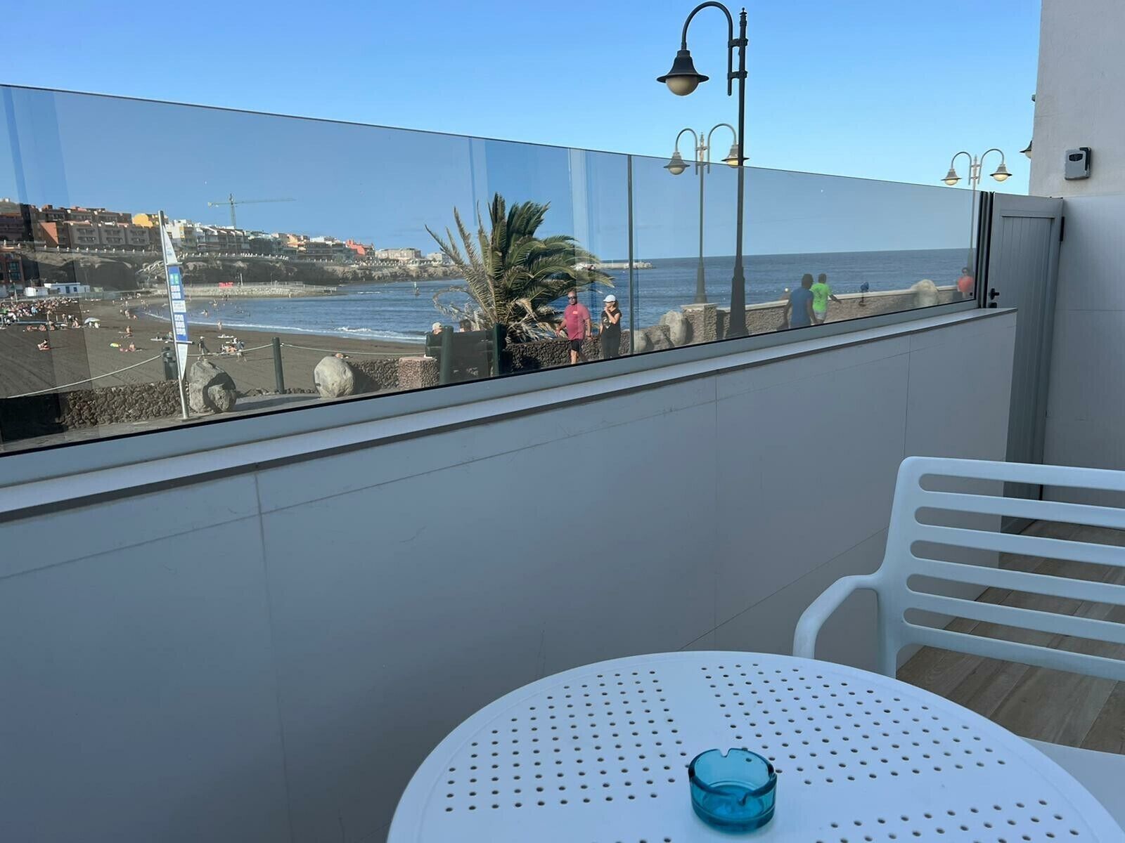 Outdoor dining. Vistasmelenara 1 by Canariapartment: sea views, private terrace & Wi-Fi