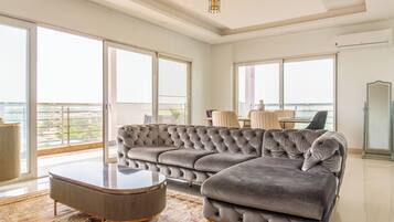 Superior Double Room, Balcony, City View | Living area | 43-inch Smart TV with digital channels, Netflix, pay films