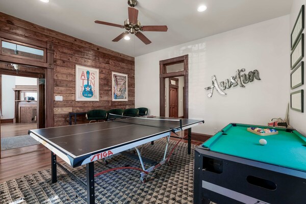 Charming 5 Bedroom Home In Austin - Downtown Austin - Austin