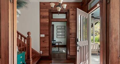 Charming 5 Bedroom Home in Austin