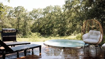 Baignoire à remous extérieure