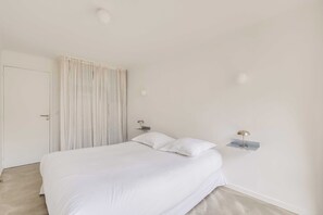 Apartamento | 1 quarto, espaço de trabalho para notebook