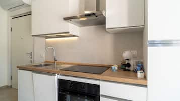 Frigorifero, forno, lavastoviglie, macchina per tè/caffè