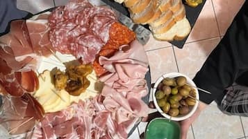 Petit déjeuner continental compris tous les jours