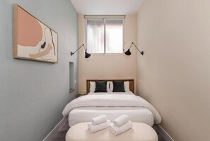 3 Schlafzimmer, Schreibtisch, Bügeleisen/Bügelbrett, kostenloses WLAN