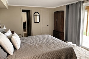 3 chambres, fer et planche à repasser, Wi-Fi, draps fournis