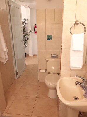 Bathroom - Maricao+ Escapada Tranquila+ Privado+Self Check-in (Maricao)