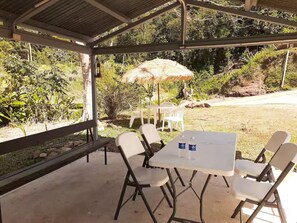 Outdoor dining - Maricao + Escapada tranquila + Auto registro de entrada + Cama tamaño king (Maricao)