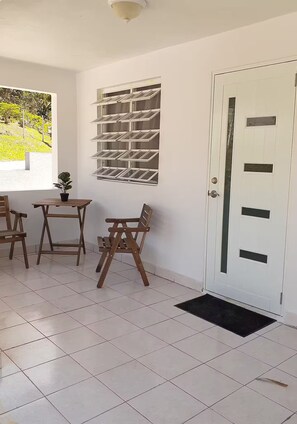 Terrace/patio - Maricao + Escapada tranquila + Auto registro de entrada + Cama tamaño king (Maricao)