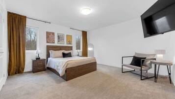 Iron/ironing board, travel cot, WiFi, bed sheets