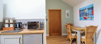 Henlle Home Farm