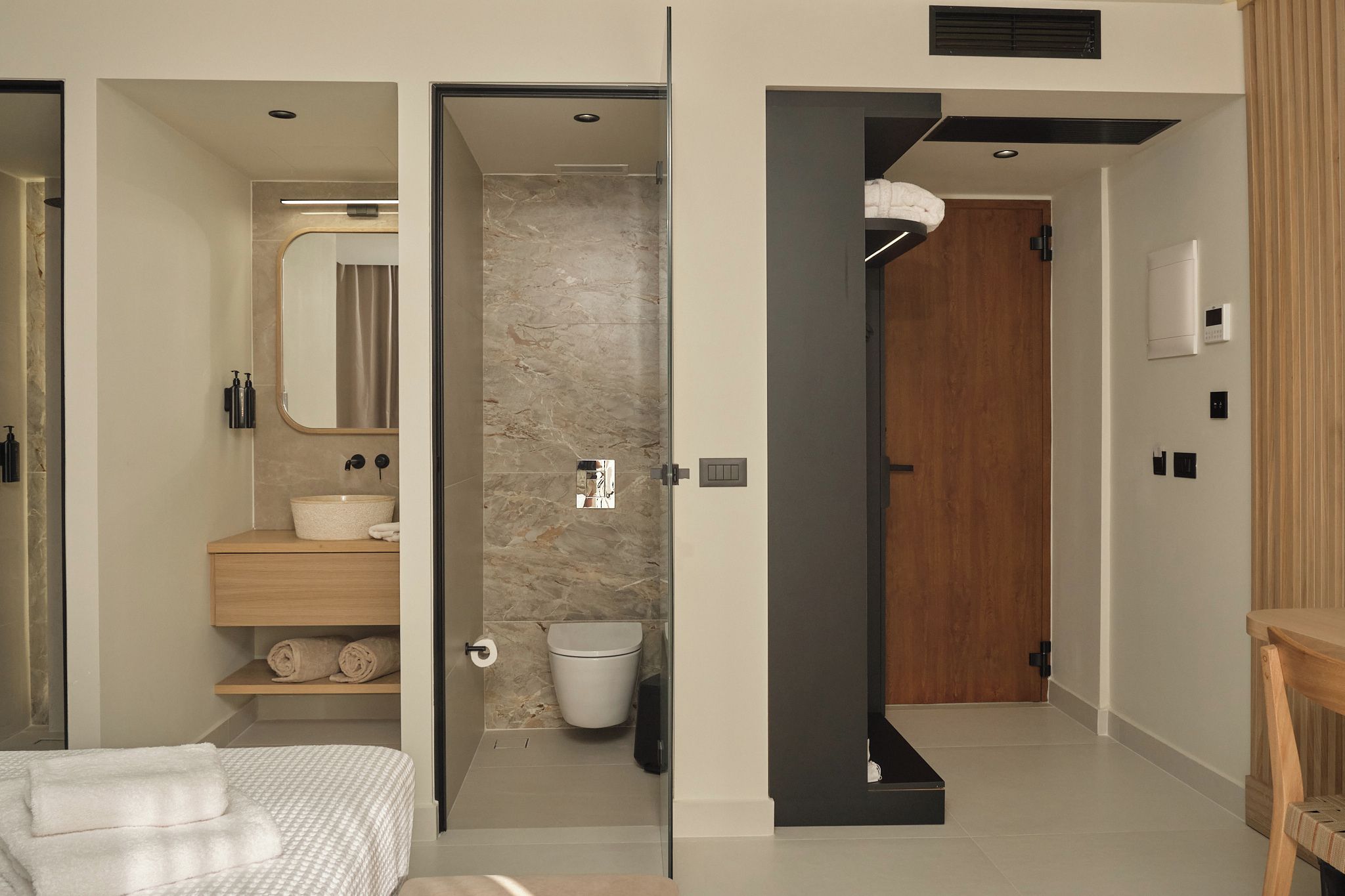 Deluxe Double Room, Pool Access
