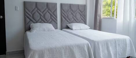 WiFi, bed sheets