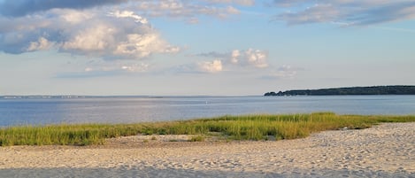 Nær stranden