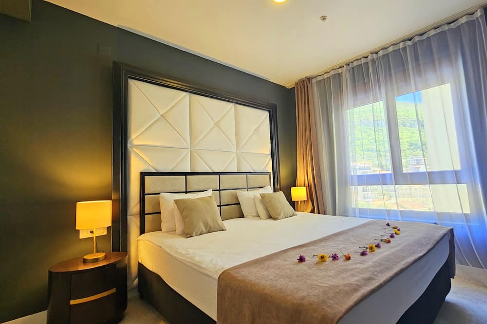 Azure Residence