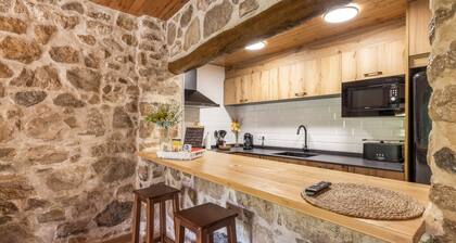 Apartment 'Ca La Inés' with Private Terrace, Wi-Fi and Air Conditioning