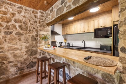 Apartment 'Ca La Inés' with Private Terrace, Wi-Fi and Air Conditioning
