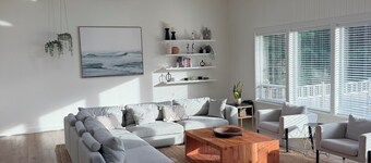 Modern, stylish, 3-bdr home, large spaces with stunning ocean & mountain views