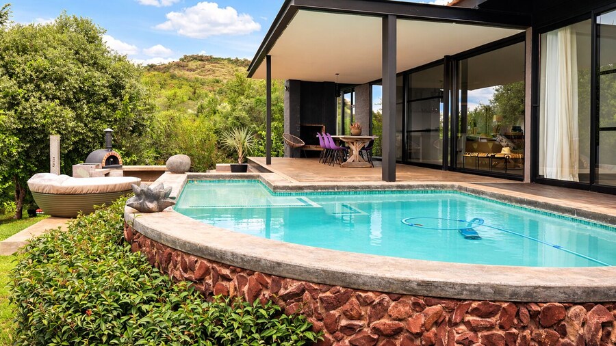 Cypiro Leopard Lodge