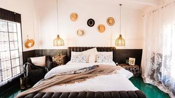 Literie de qualité supérieure, surmatelas, décoration personnalisée