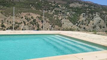 Utomhuspool