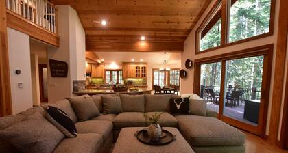 Basecamp Luxury Lake Almanor Cabin